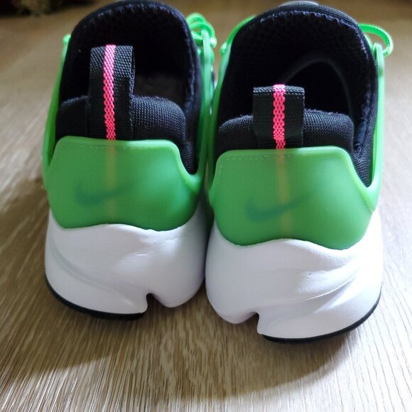 Nike Kids Sneakers in Black, Green, and Pink - Picture 8 of 11